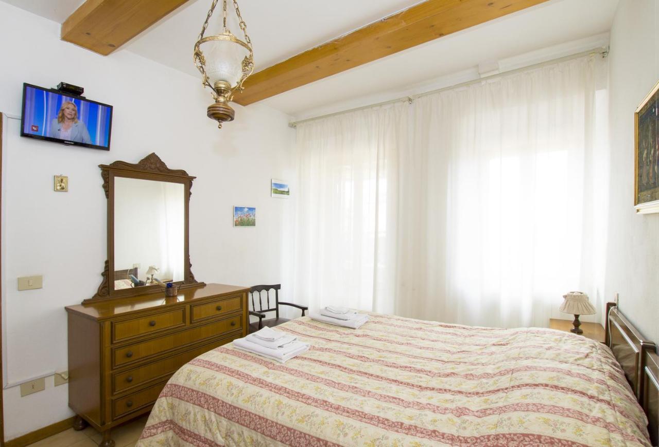 Cheap Apartment In The Old Village Colle Val D'Elsa Exterior photo
